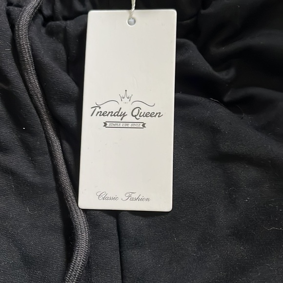 black and grey sweat shorts - Picture 4 of 4